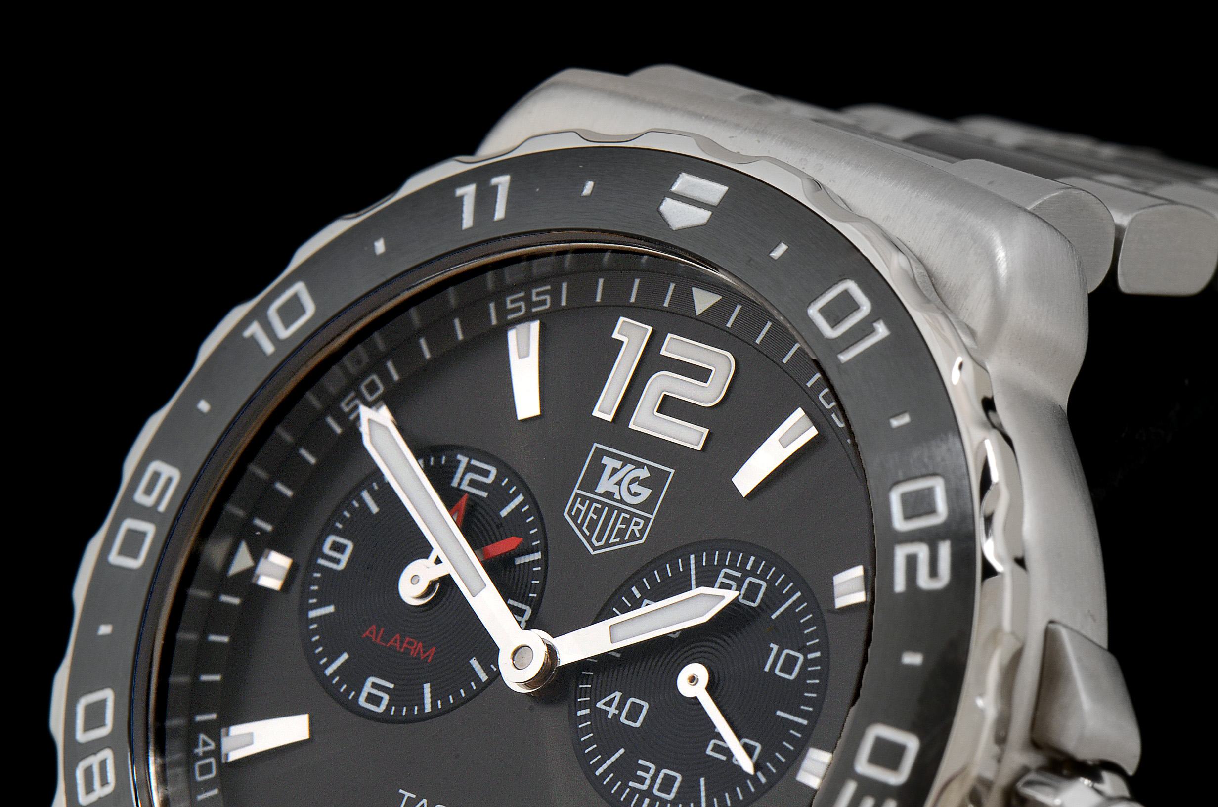 Tag Heuer Formula 1 Alarm Chronograph Ceramic WAU111C Quartz