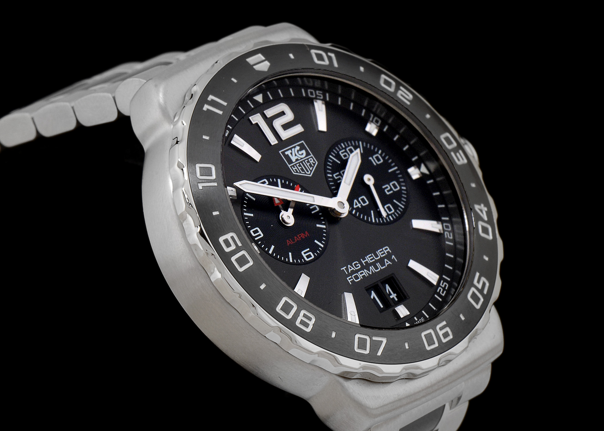 Tag Heuer Formula 1 Alarm Chronograph Ceramic WAU111C Quartz