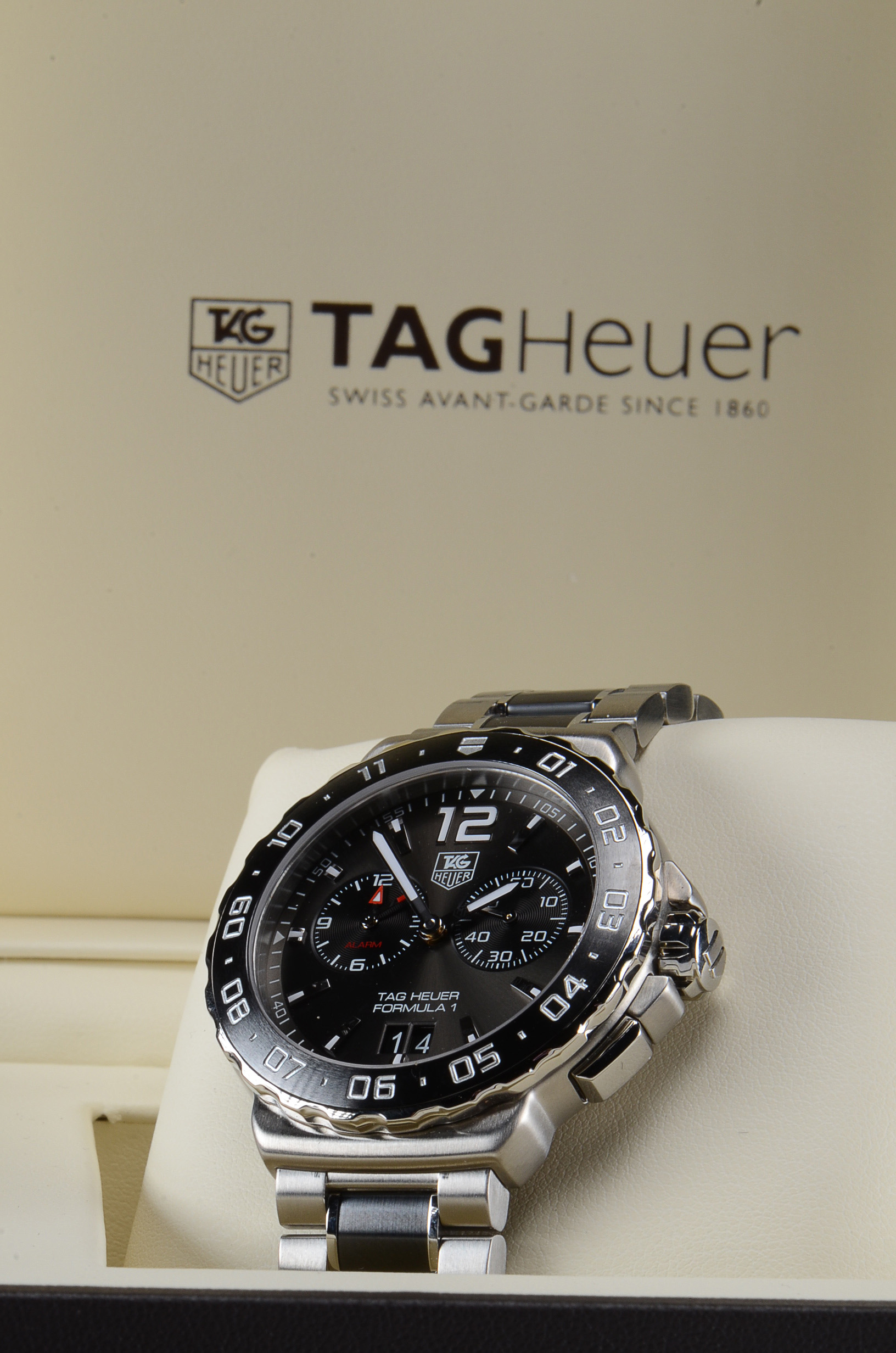 Tag Heuer Formula 1 Alarm Chronograph Ceramic WAU111C Quartz