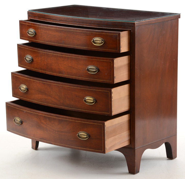 Hepplewhite Style Chest of Drawers by Heritage Henredon