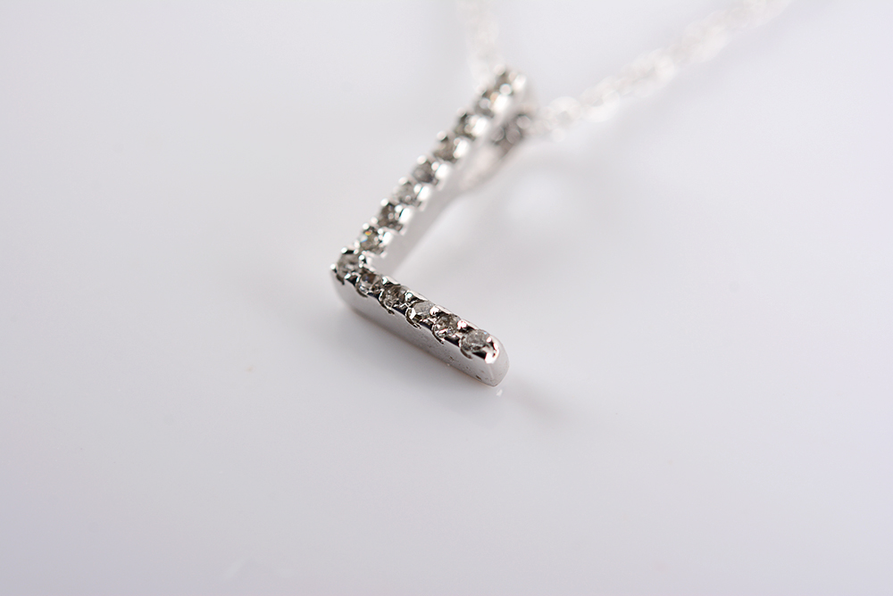 14K White Gold "L" Pendant Necklace