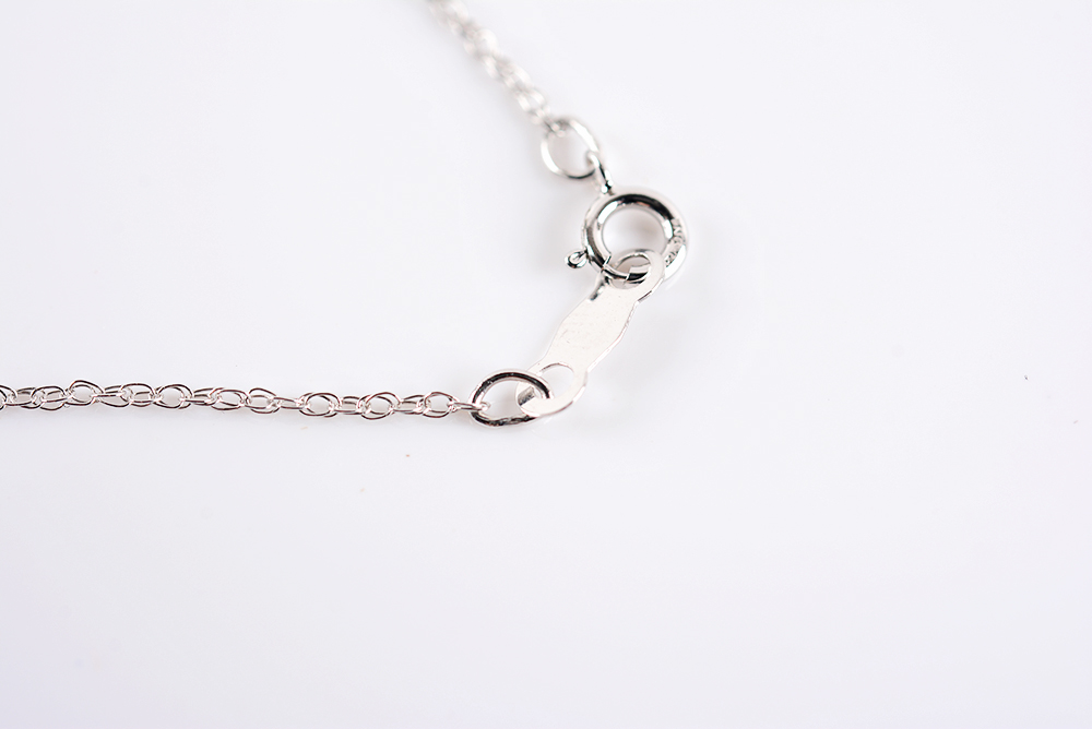 14K White Gold "L" Pendant Necklace
