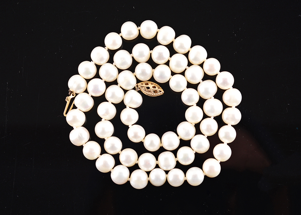 18" White Chinese Potato Pearls