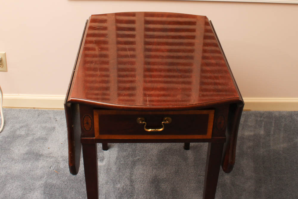 Thomasville Drop Leaf Mahogany Table