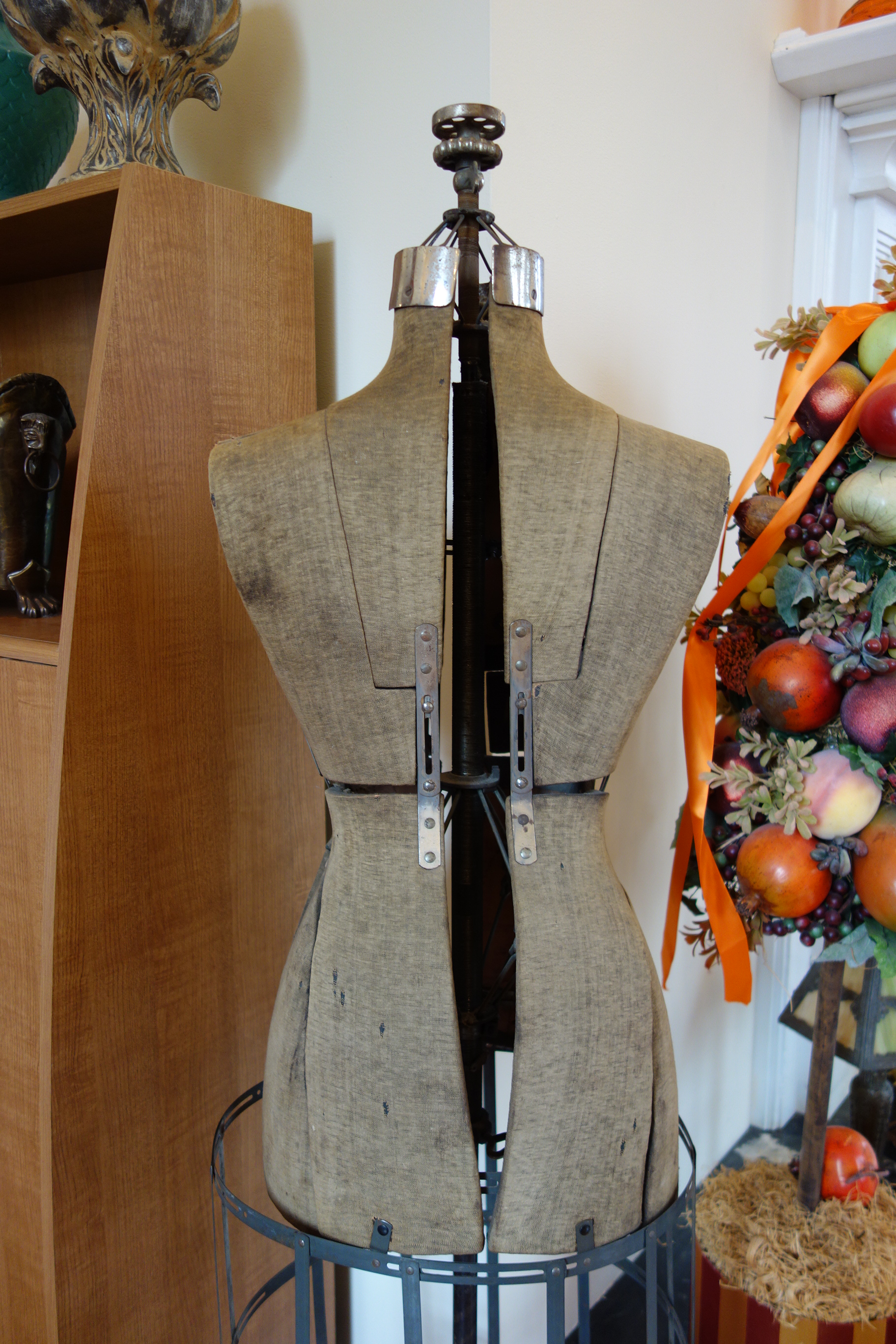 Antique ACME L&M Adjustable Dress Form