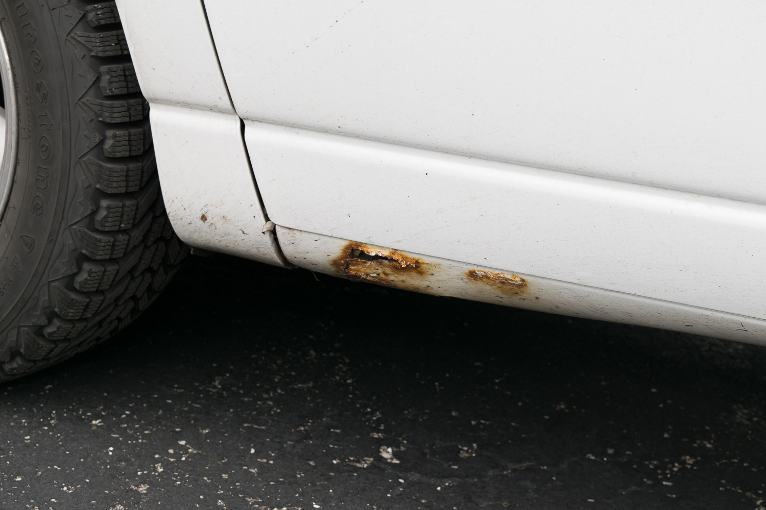 1995 White Chevrolet Lumina LS