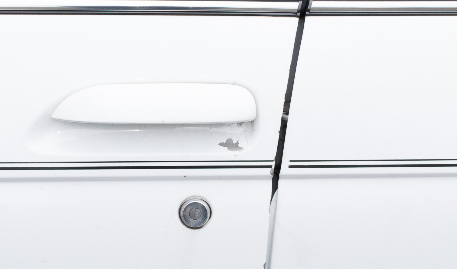 1995 White Chevrolet Lumina LS