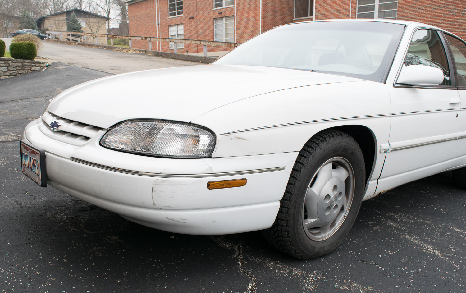 1995 White Chevrolet Lumina LS