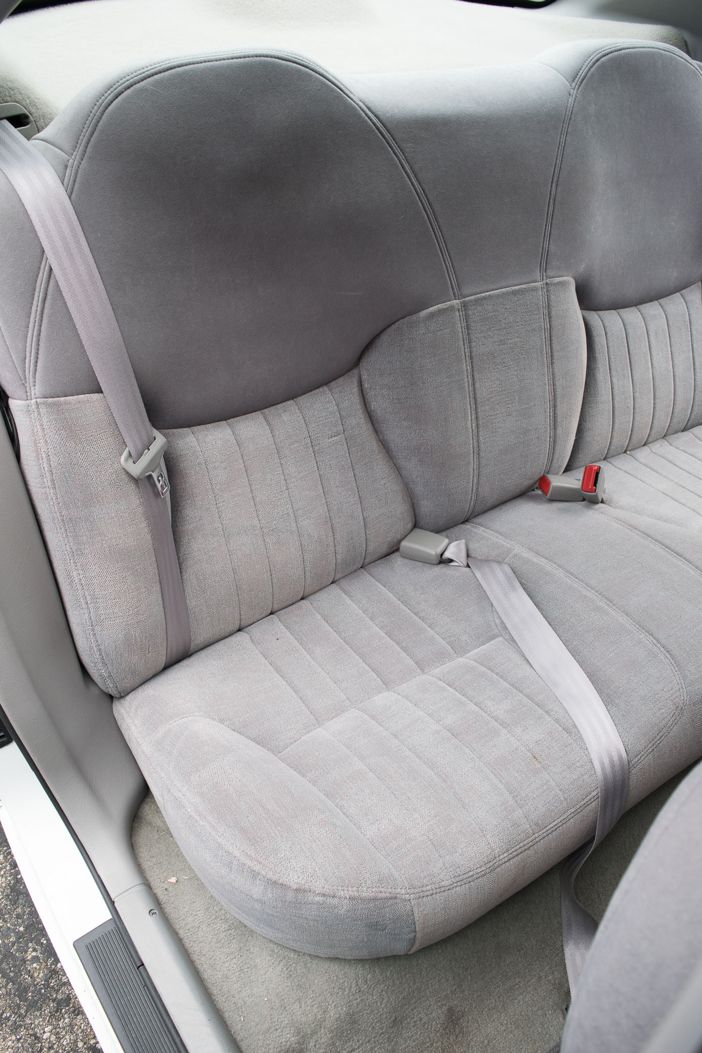 1995 White Chevrolet Lumina LS