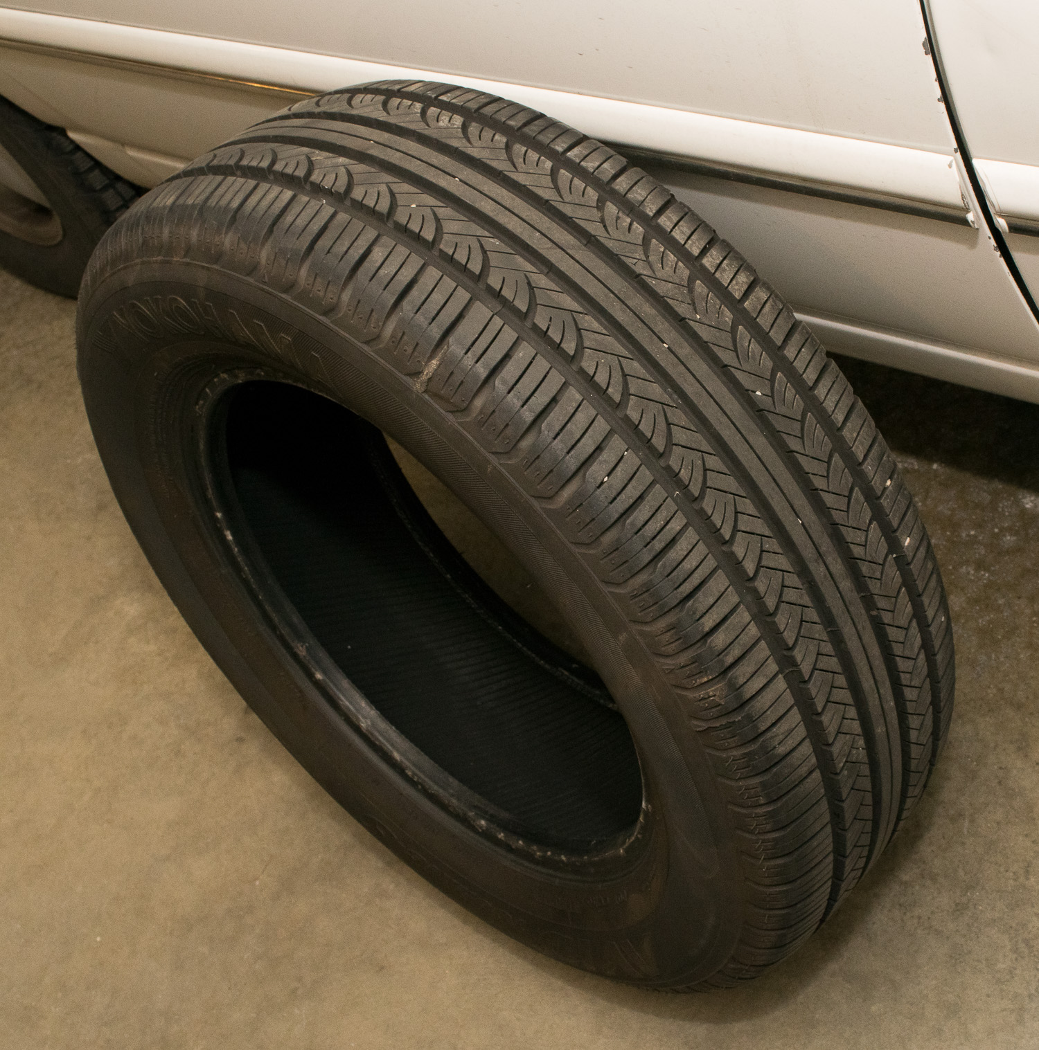 1995 White Chevrolet Lumina LS