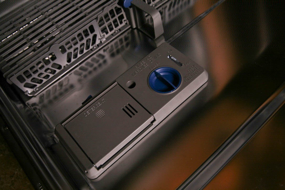 Whirlpool Gold Series Built In Dishwasher