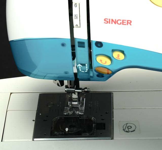 Unused Singer Izek 1500 Computerized Sewing Machine