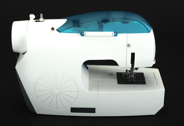 Unused Singer Izek 1500 Computerized Sewing Machine
