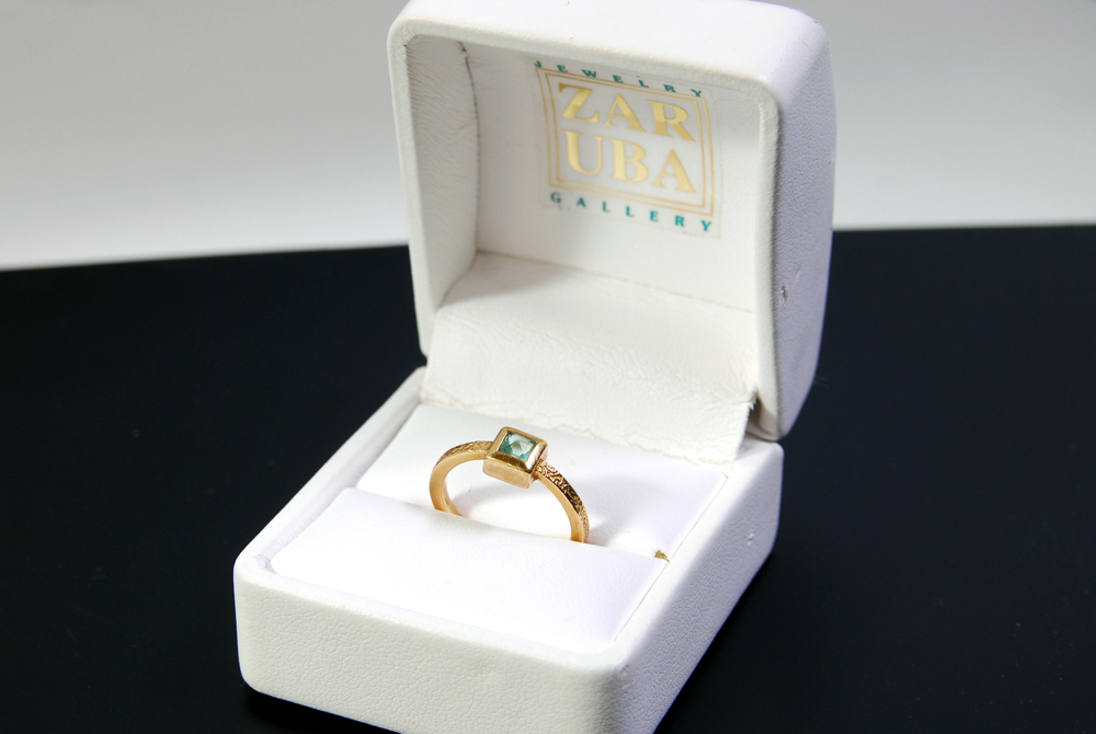 Green Tourmaline and 18K Yellow Gold Ring