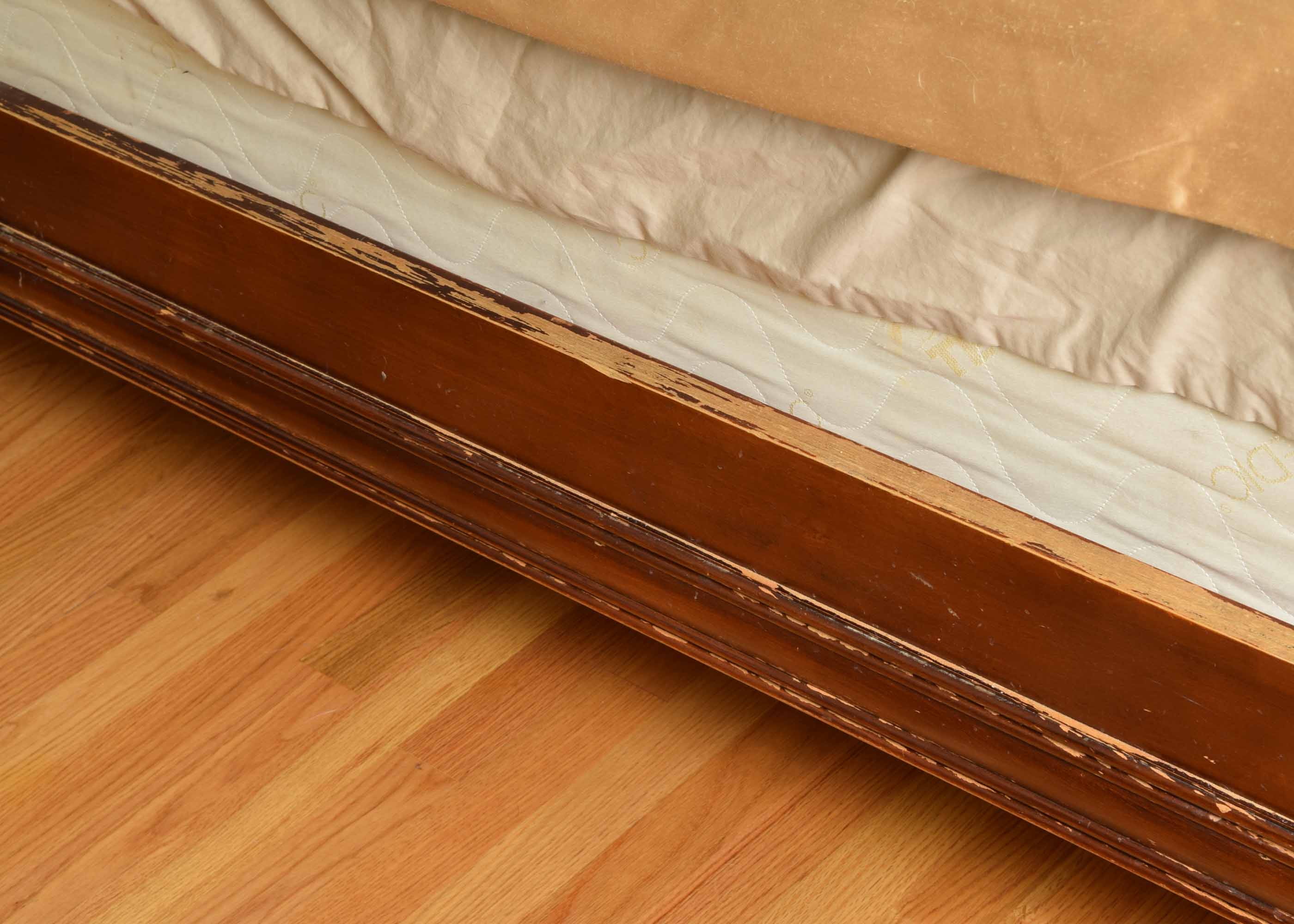 Mahogany King Sleigh Bed