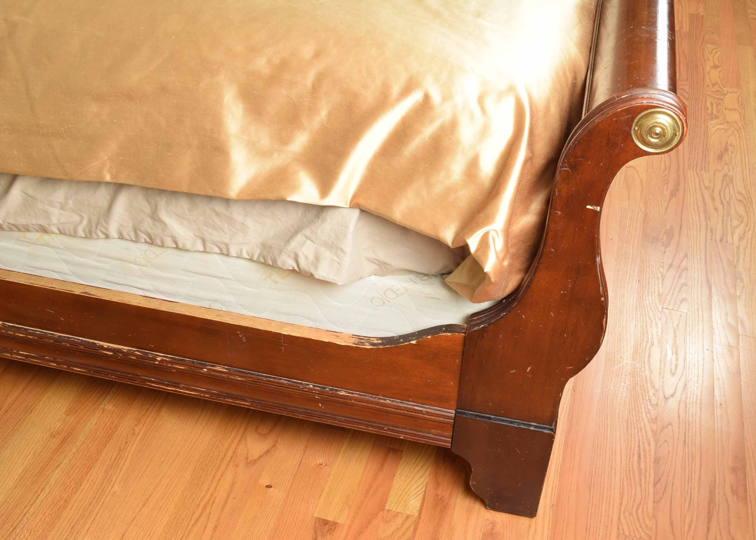 Mahogany King Sleigh Bed