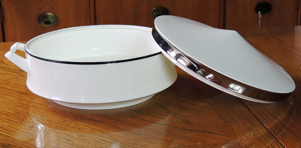 50 Piece Mikasa Solitude White Bone China Dinnerware Set