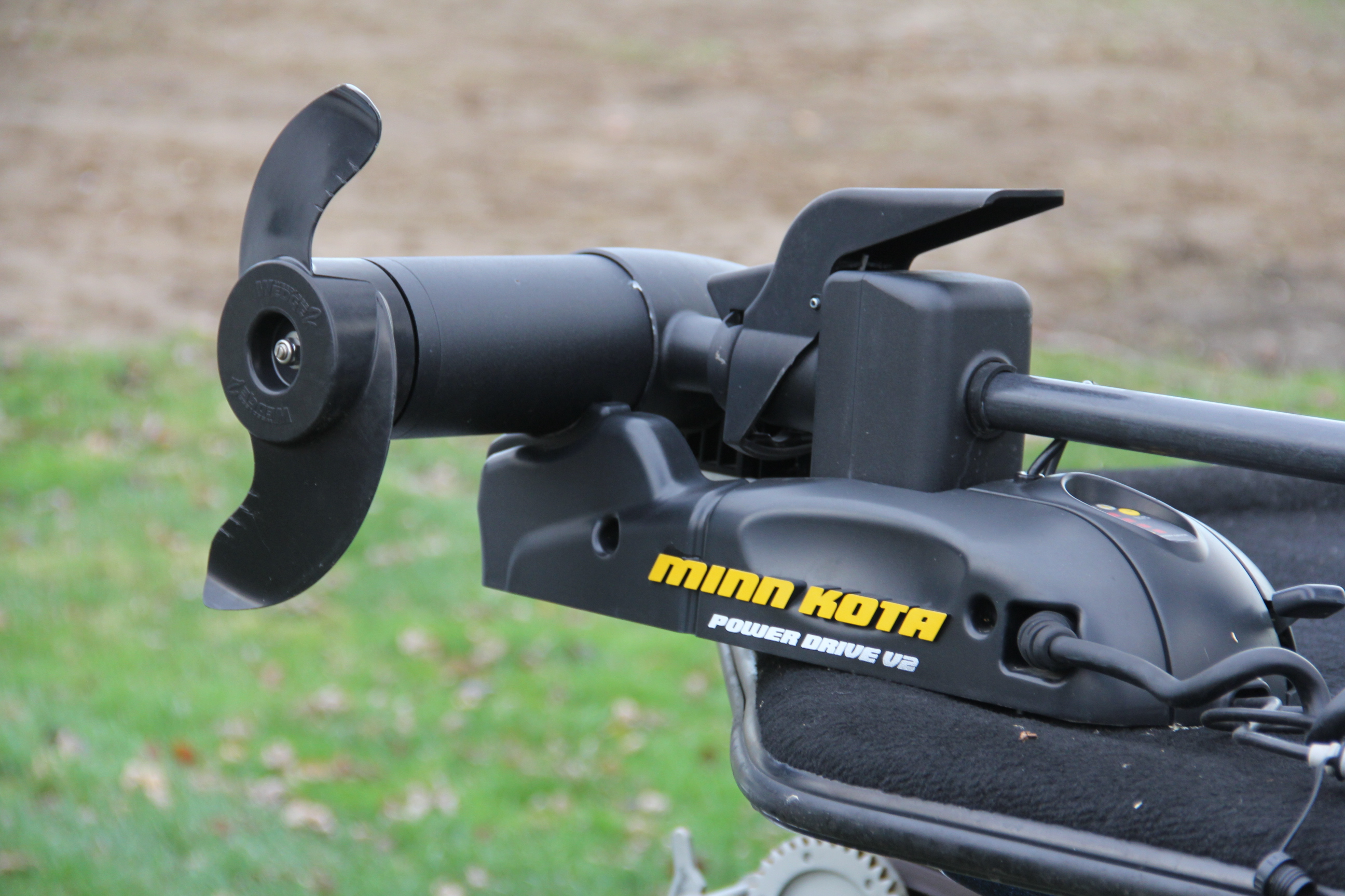 2000 Pro Master Center Console Fishing Boat 18ft with Trailer