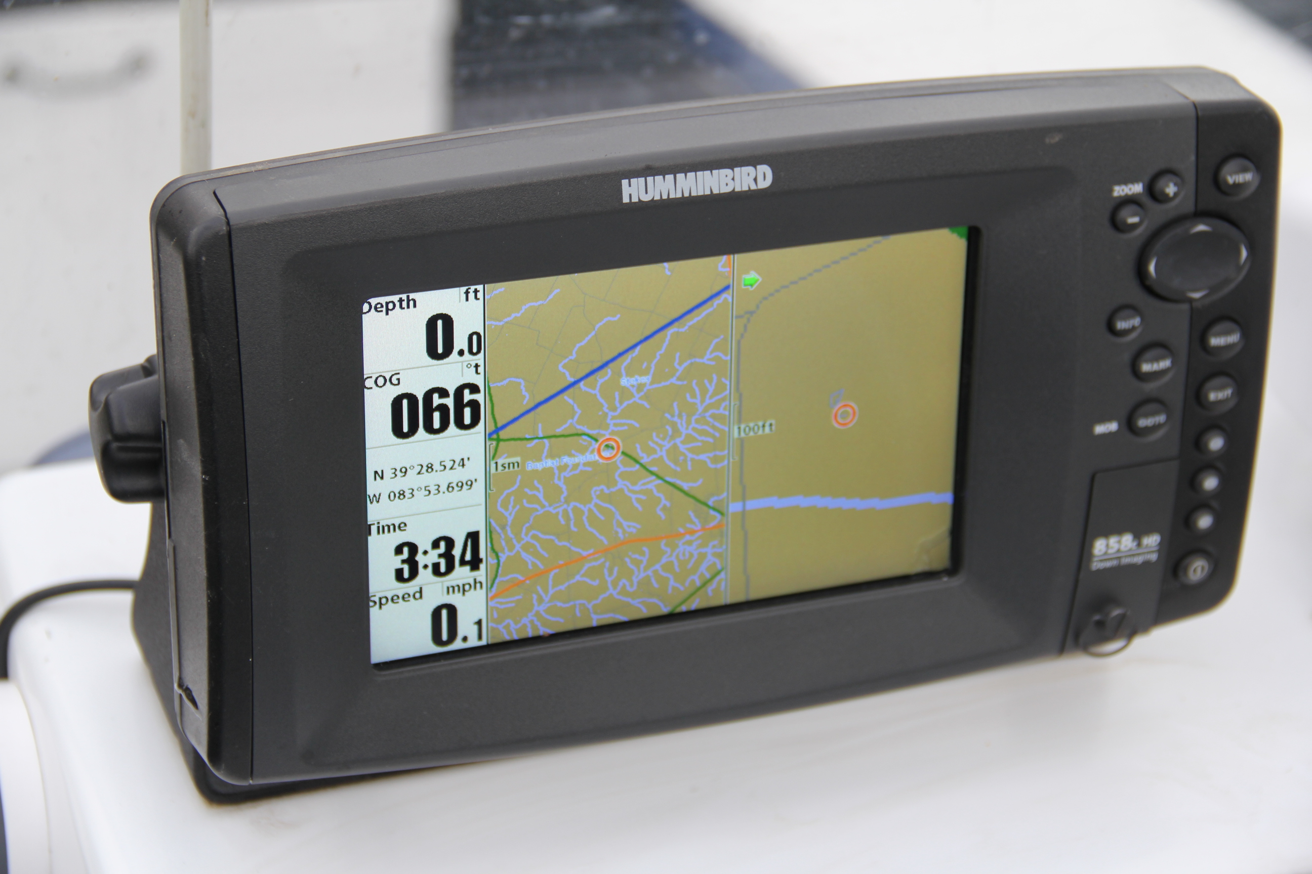 2000 Pro Master Center Console Fishing Boat 18ft with Trailer