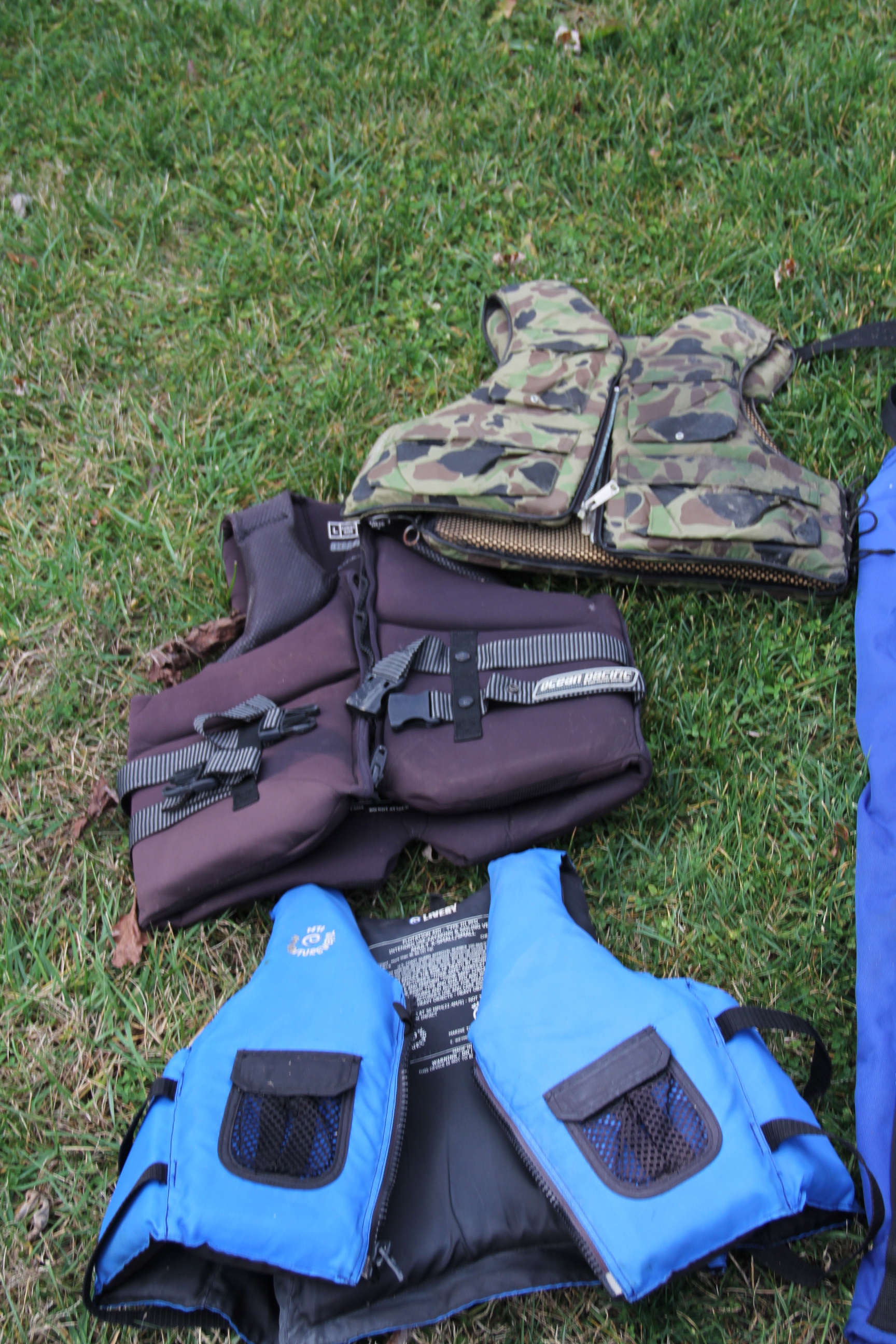 2000 Pro Master Center Console Fishing Boat 18ft with Trailer