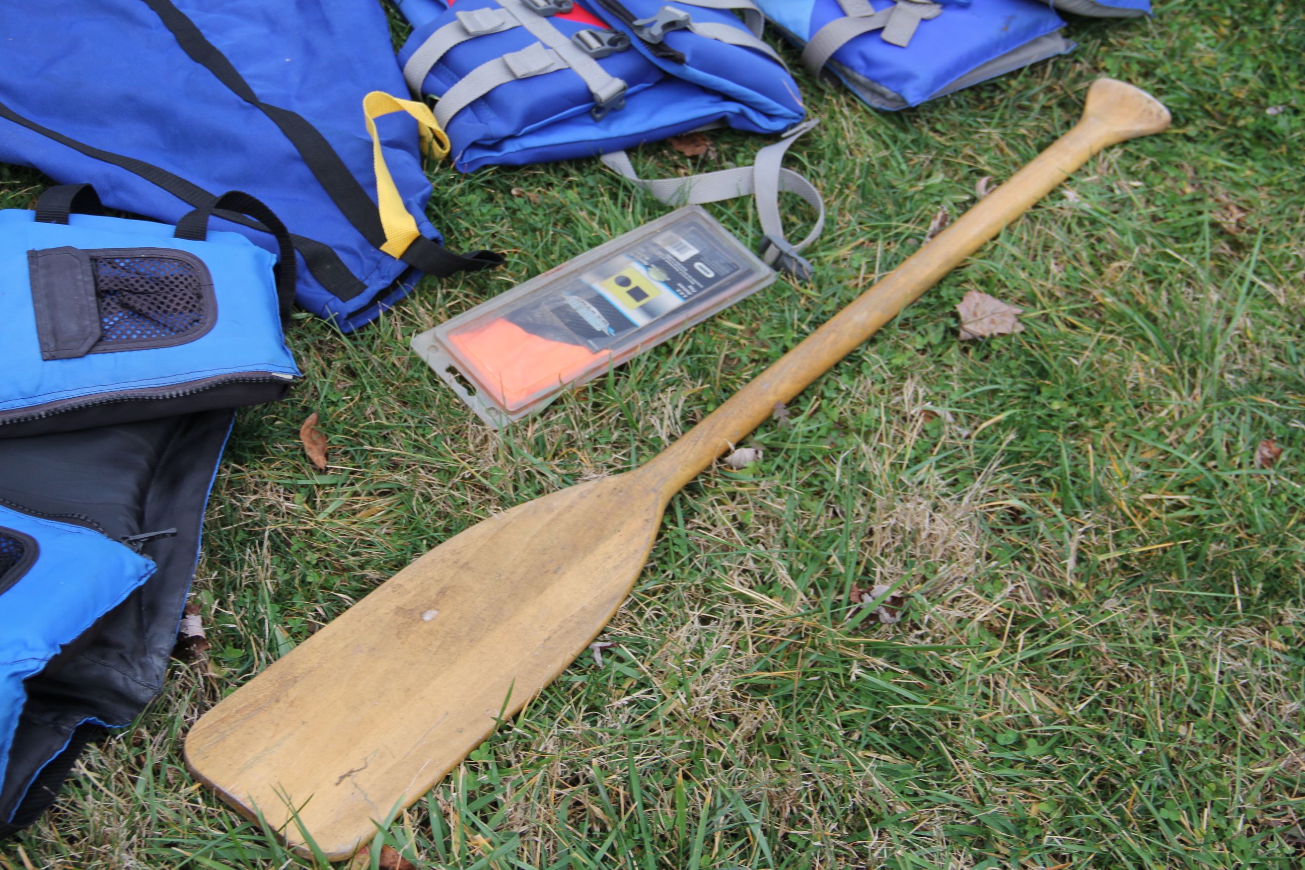 2000 Pro Master Center Console Fishing Boat 18ft with Trailer