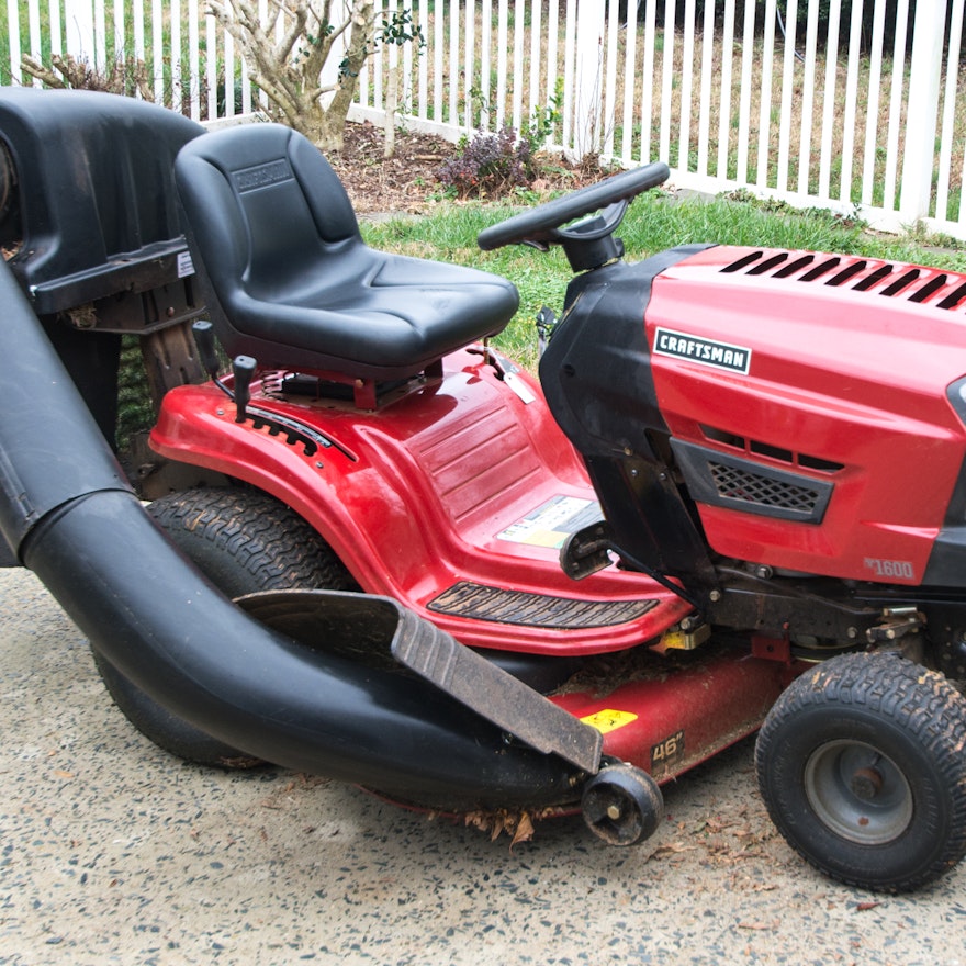 Craftsman T1600 Riding Lawn Mower