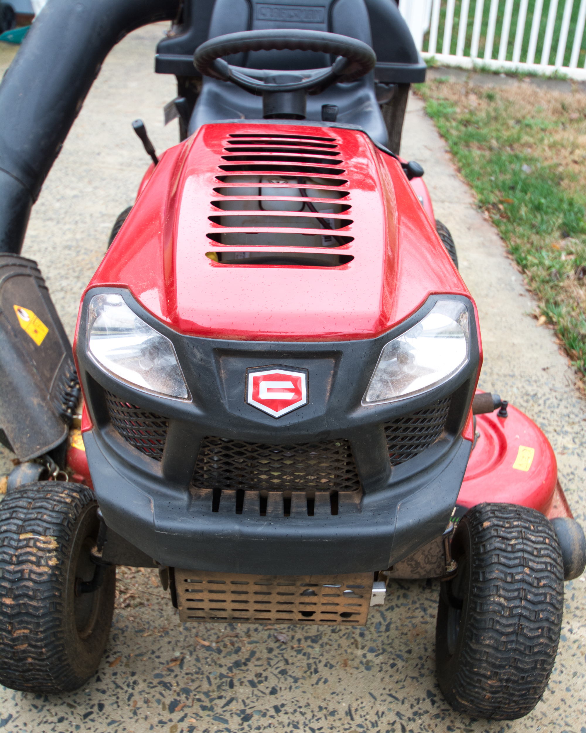 Craftsman T1600 Riding Lawn Mower