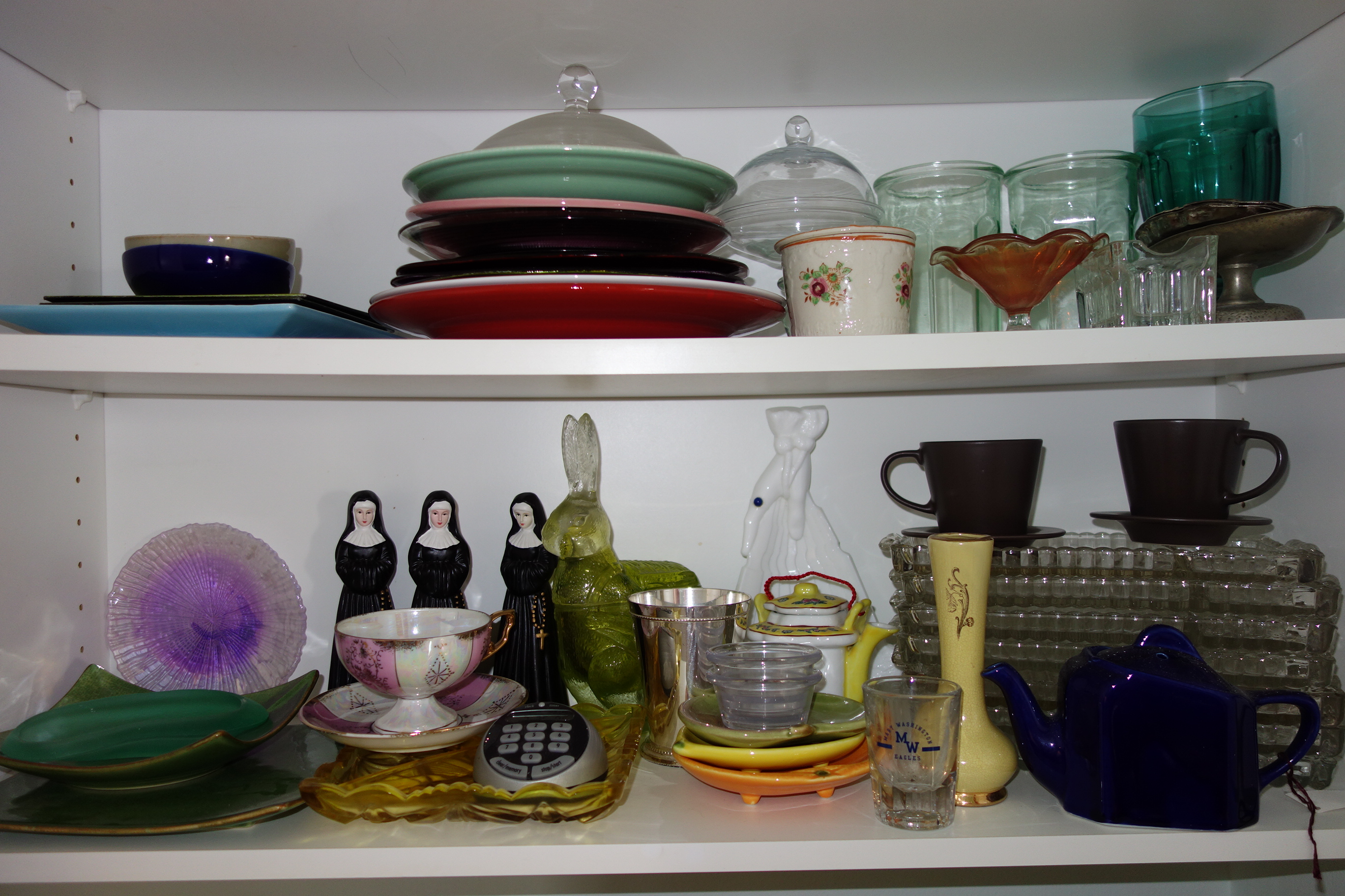 Kitchen Cabinet Cleanout and Decorative Pieces
