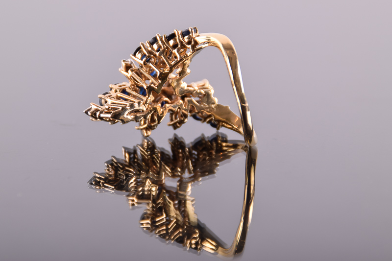 J Rossi 18K Gold Ring with Sapphire and Diamond Setting