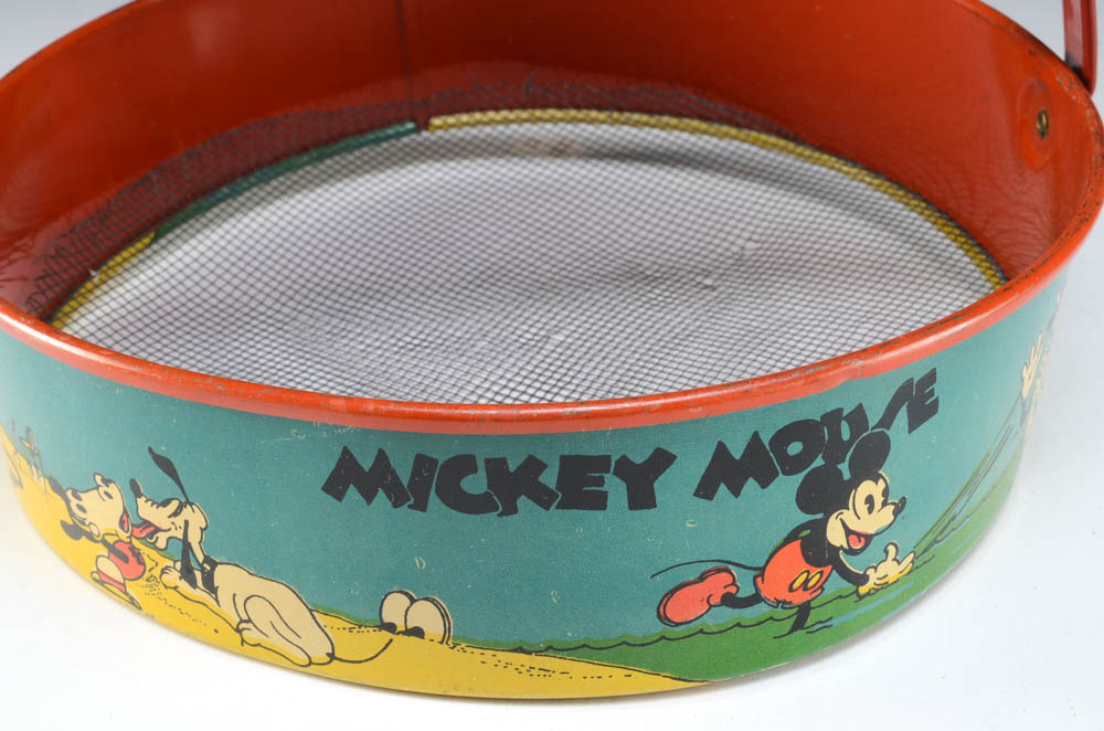 1930s Walt Disney Mickey and Minnie Mouse Sand Toy And Figurine