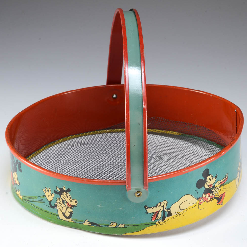 1930s Walt Disney Mickey and Minnie Mouse Sand Toy And Figurine