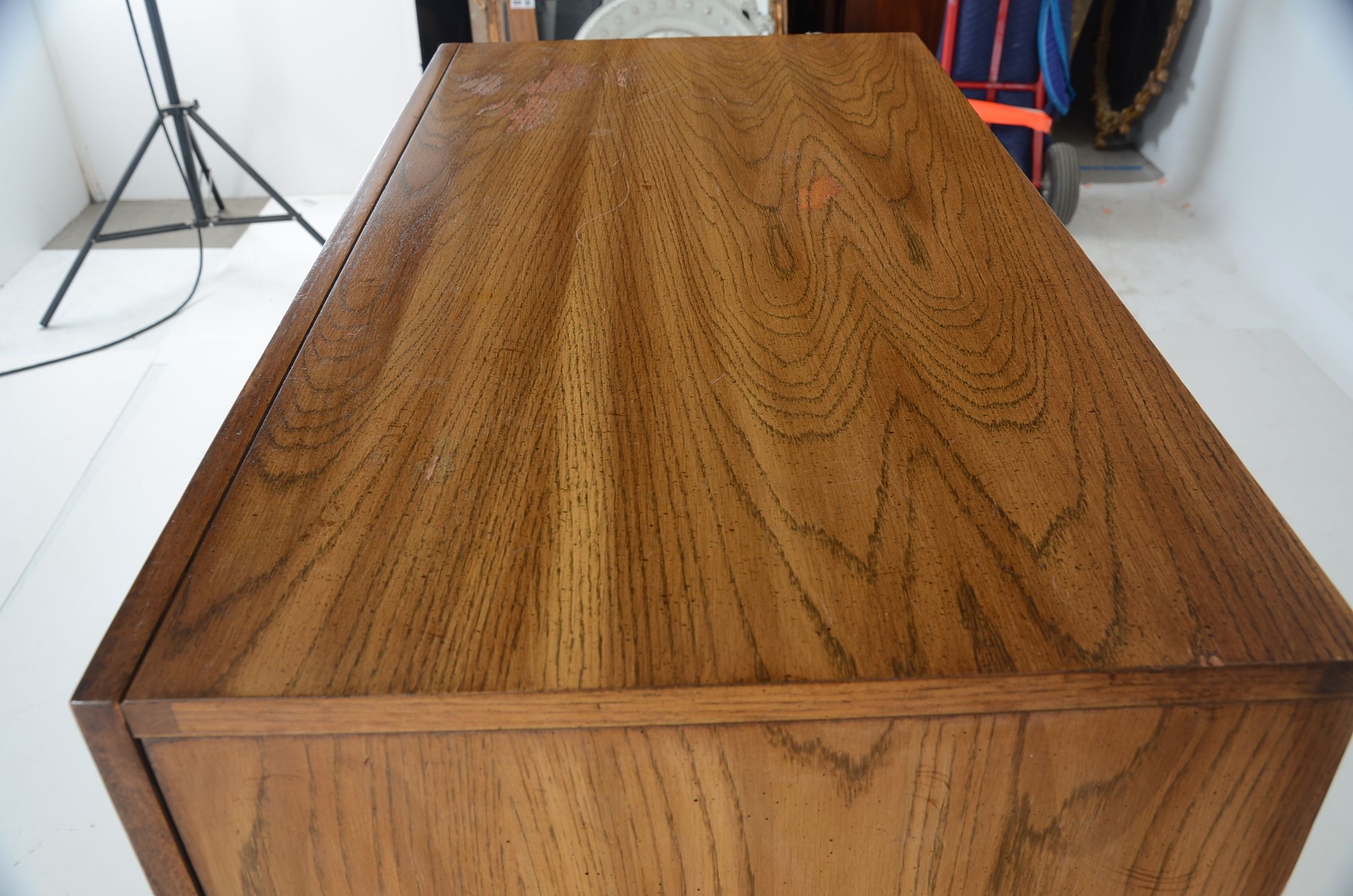 Huntley Furniture by Thomasville Oak Chest of Drawers