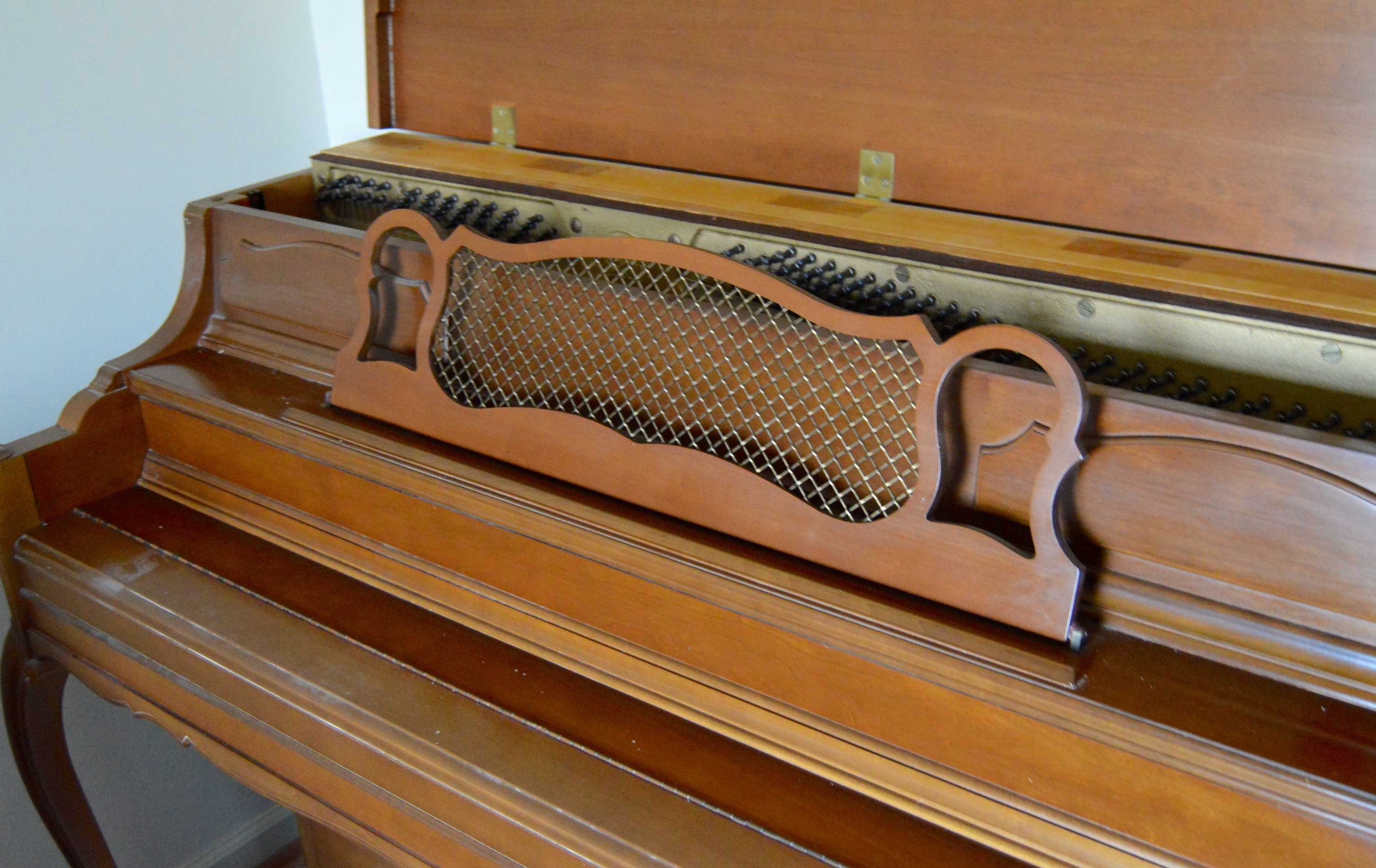 Vintage Upright Yamaha Console Piano with Bench
