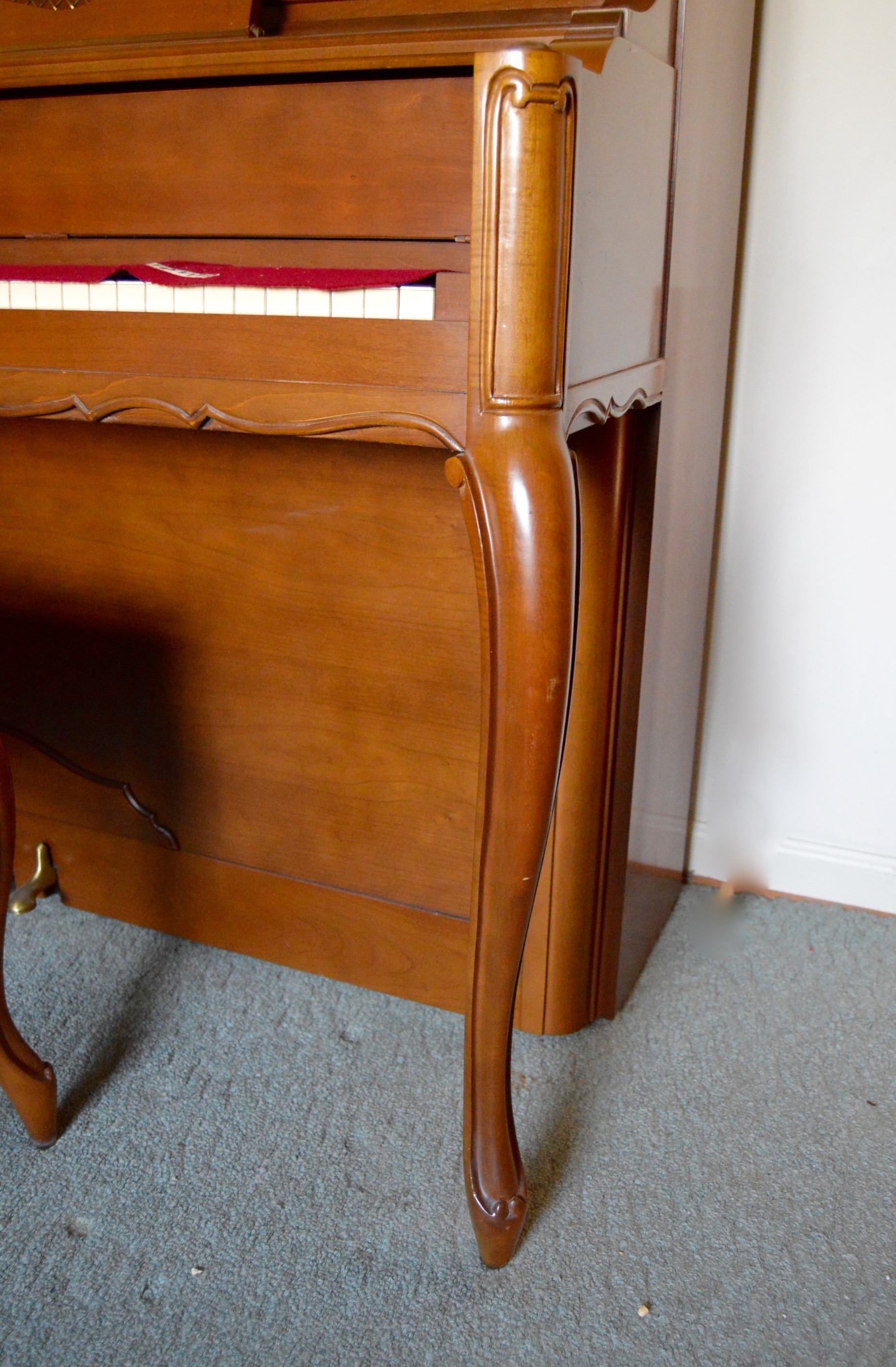 Vintage Upright Yamaha Console Piano with Bench