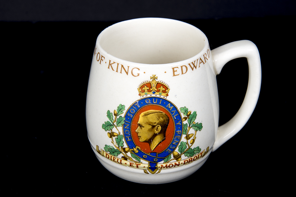 Royal English Souvenir Mugs