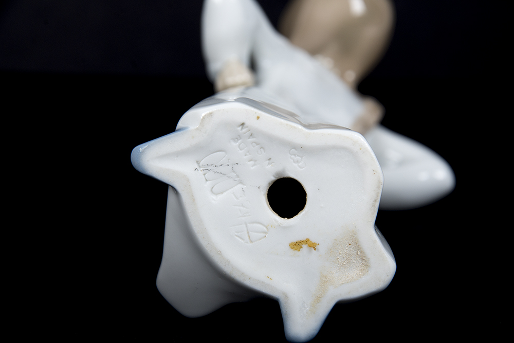 Lladró "Girl with Hands Akimbo" Figurine