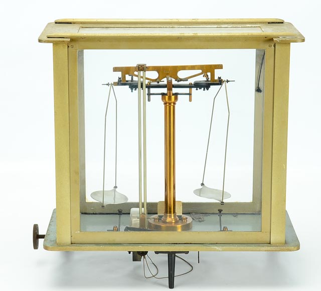 Vintage Fisher Scientific Analytical Balance