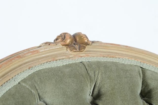 French Provencial Style Small Chaise Lounge