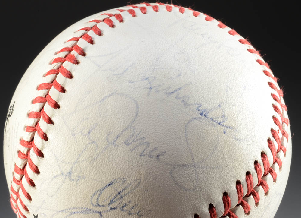 1989 Reds Team Signed Baseball