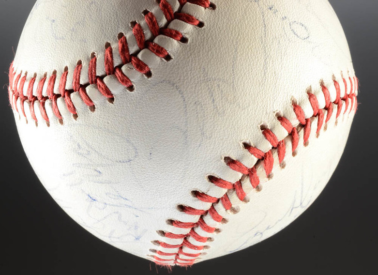 1989 Reds Team Signed Baseball