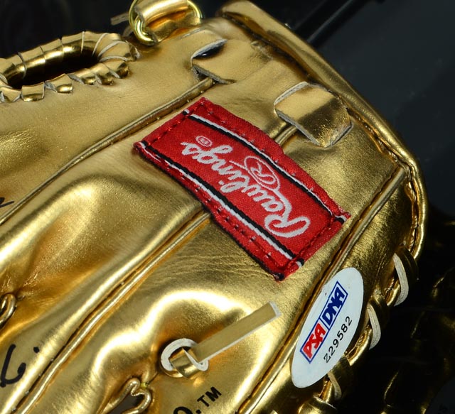 Pete Rose Signed Gold Glove with Case  COA