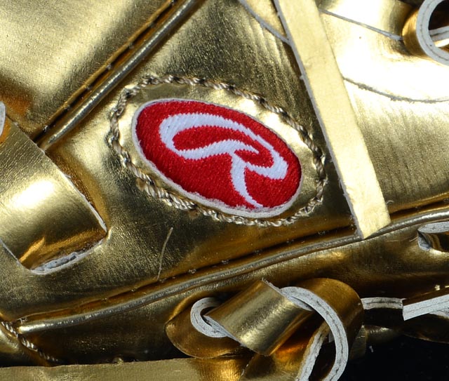 Pete Rose Signed Gold Glove with Case  COA