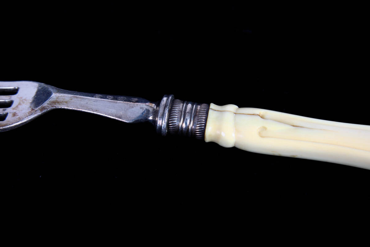 Cousins and Sons Bone Handled Fish Set and Shell Caviar Knives