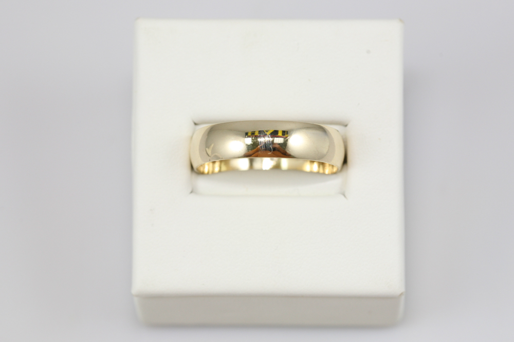 Men's 14K Yellow Gold Wedding Band by Tessler & Weiss
