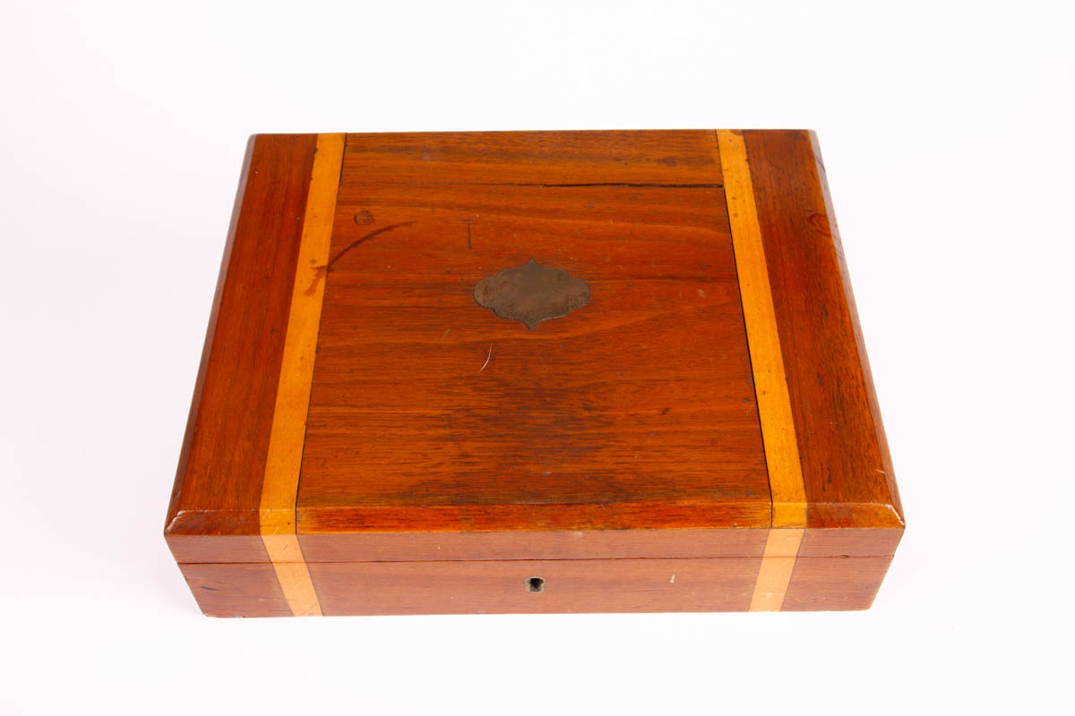 Cousins and Sons Bone Handled Fish Set and Shell Caviar Knives