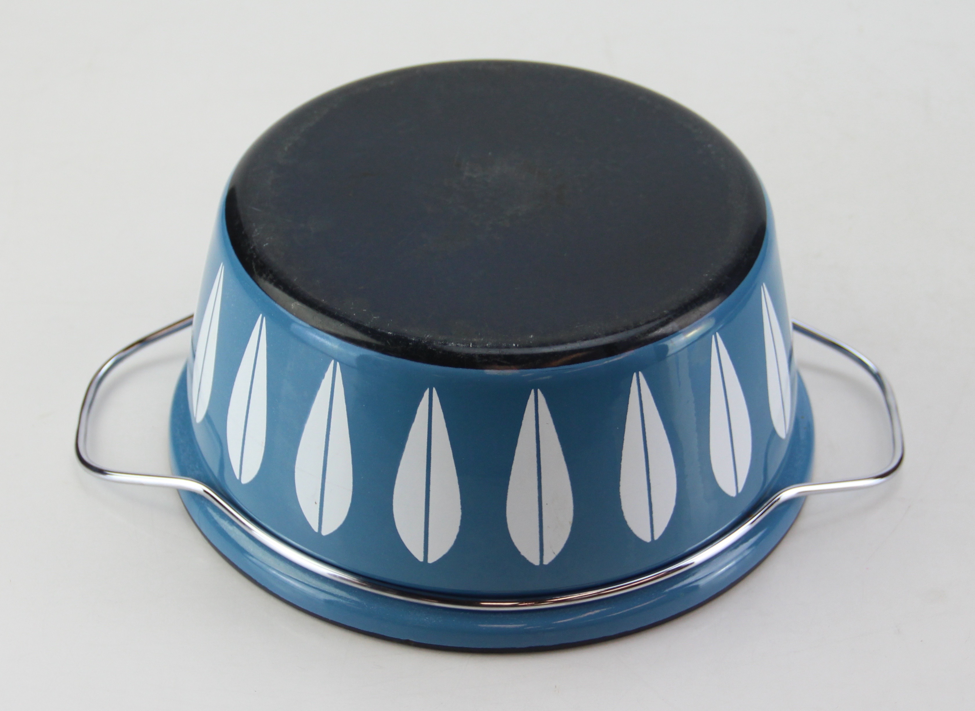 Vintage Cathrineholm Enamel Baking Dish with Lid