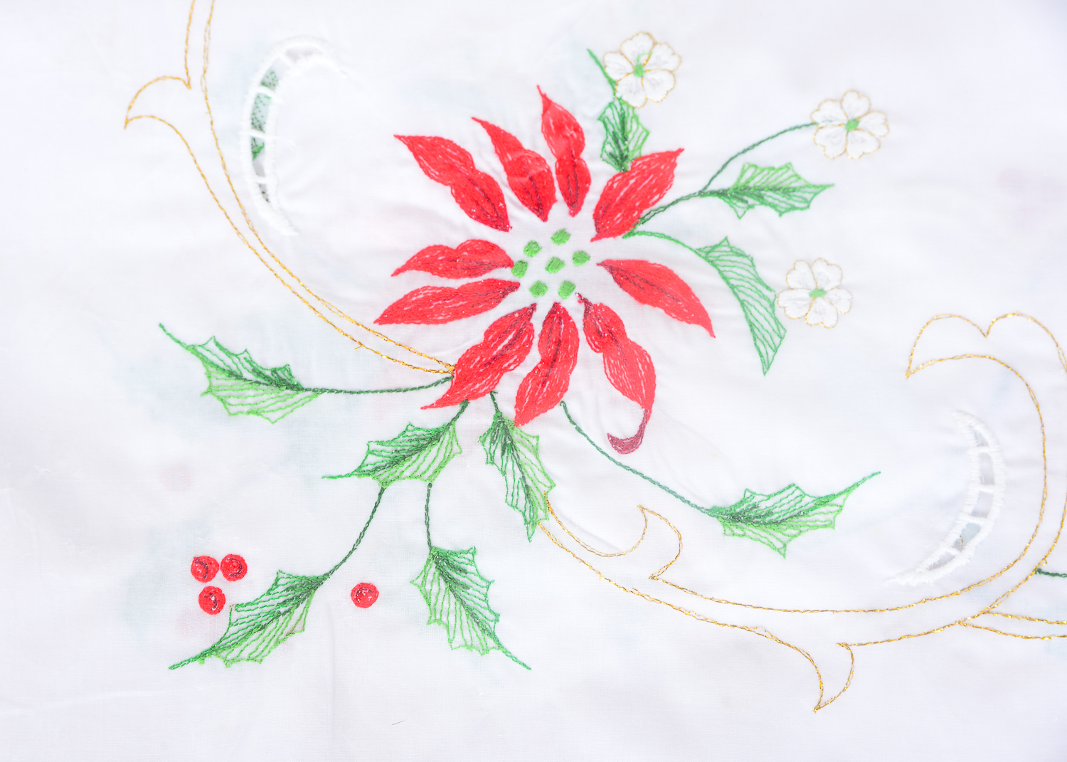 Vintage Christmas Table Linens