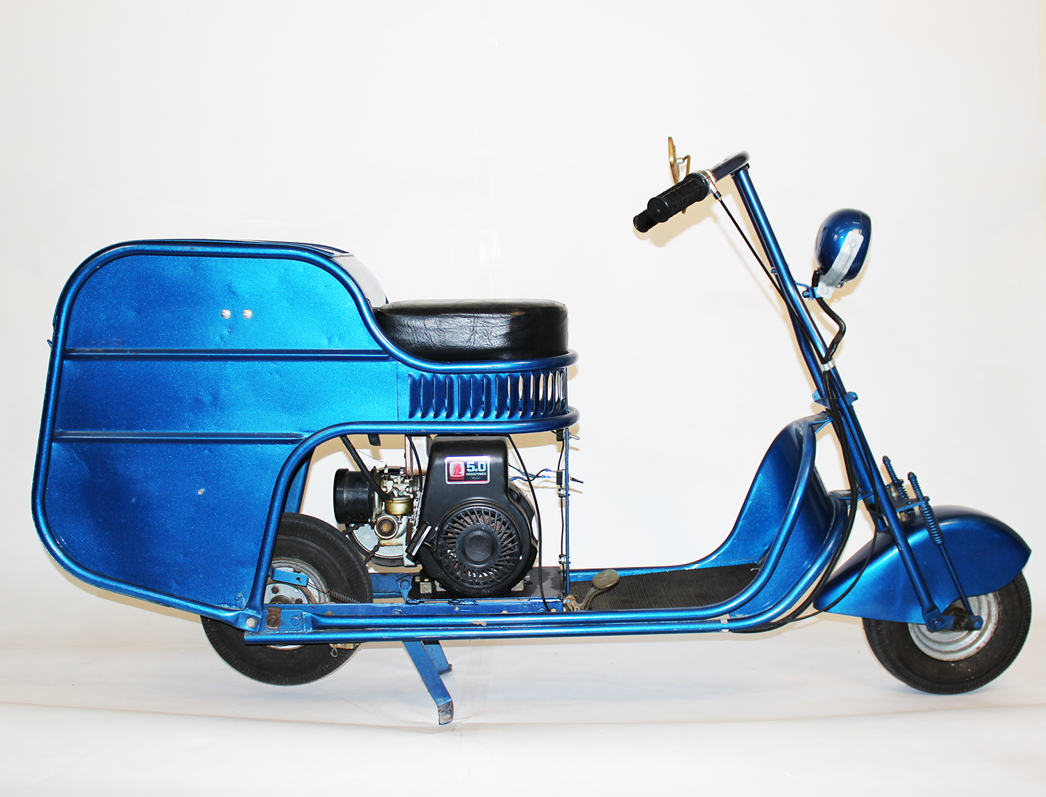 Vintage 1946 Moto-Scoot Gas Powered Scooter