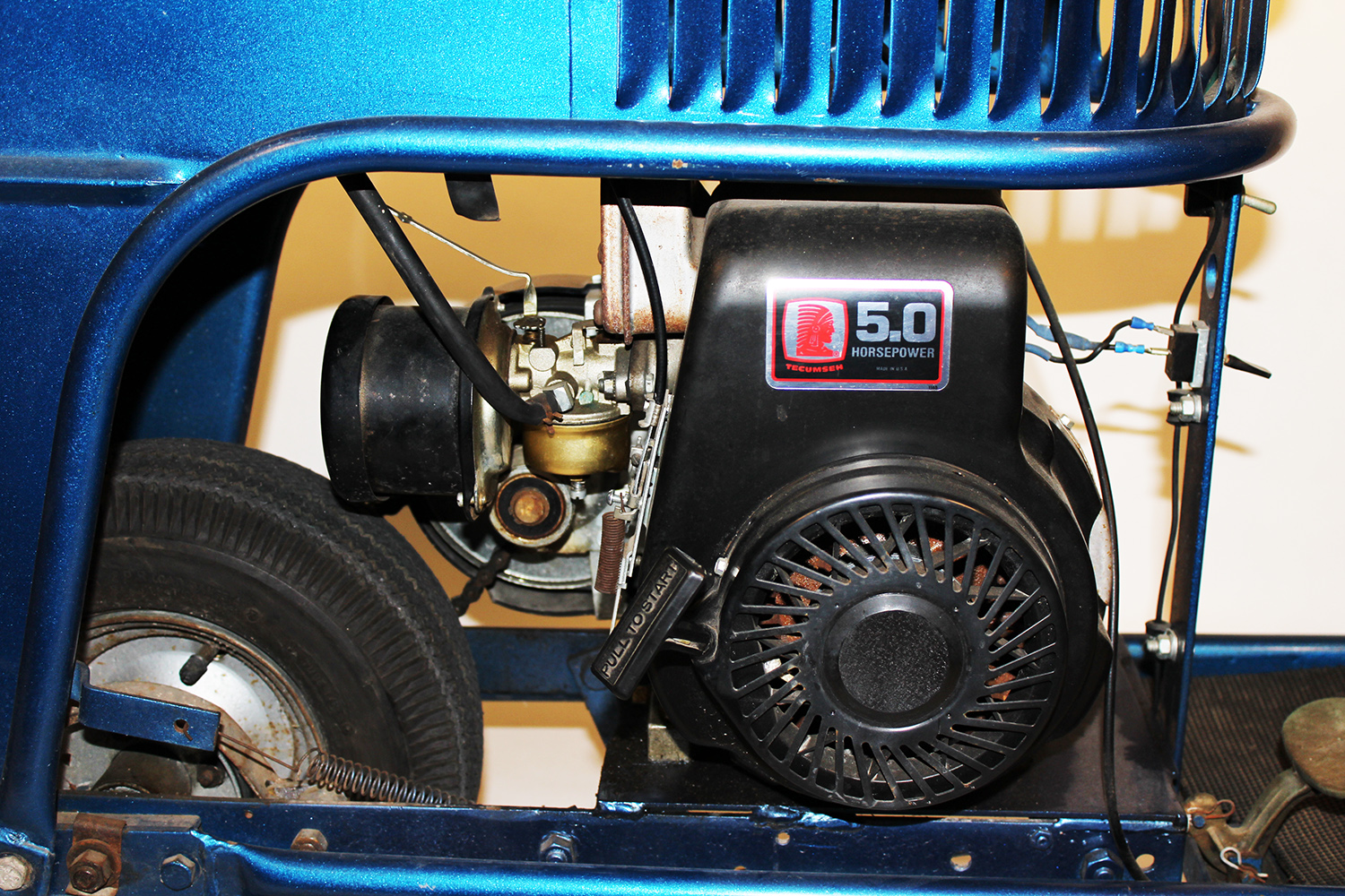 Vintage 1946 Moto-Scoot Gas Powered Scooter