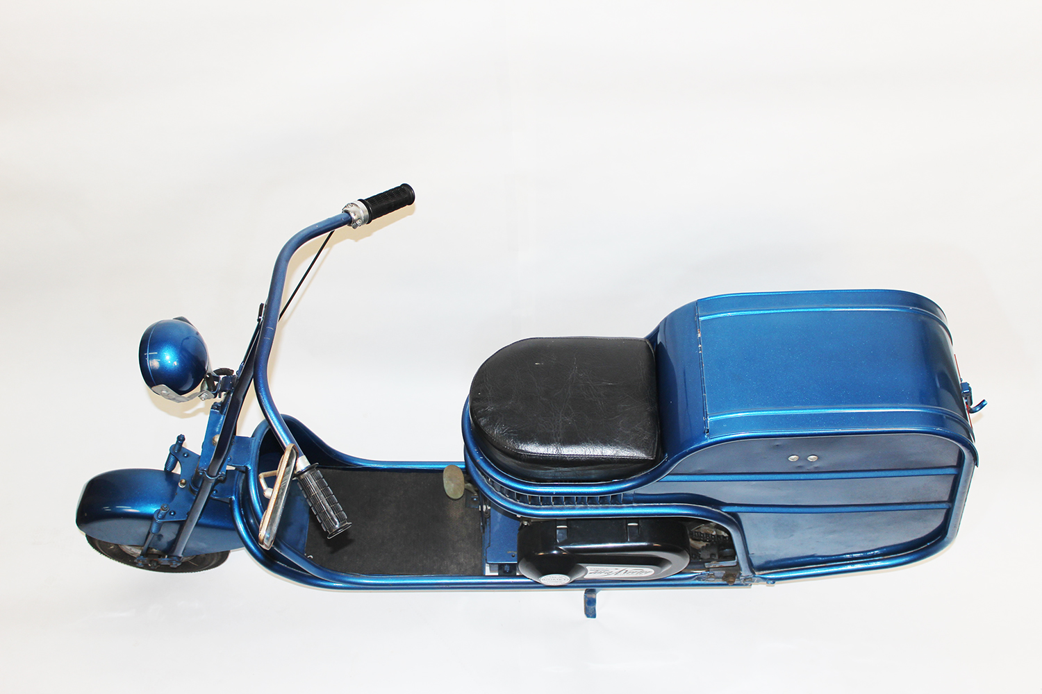 Vintage 1946 Moto-Scoot Gas Powered Scooter